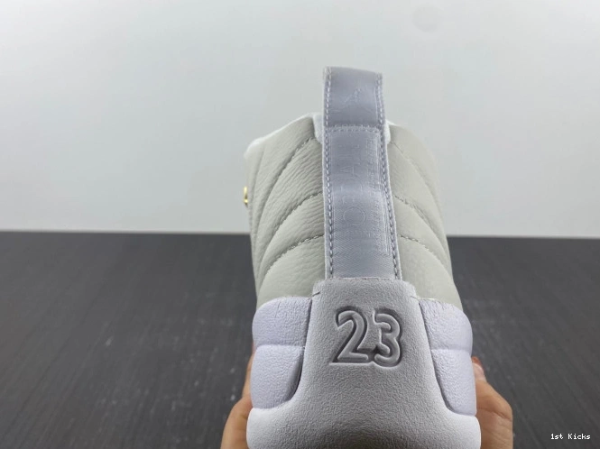 1st Kicks Jordan OVO Retro 873864-102 12 White 0716